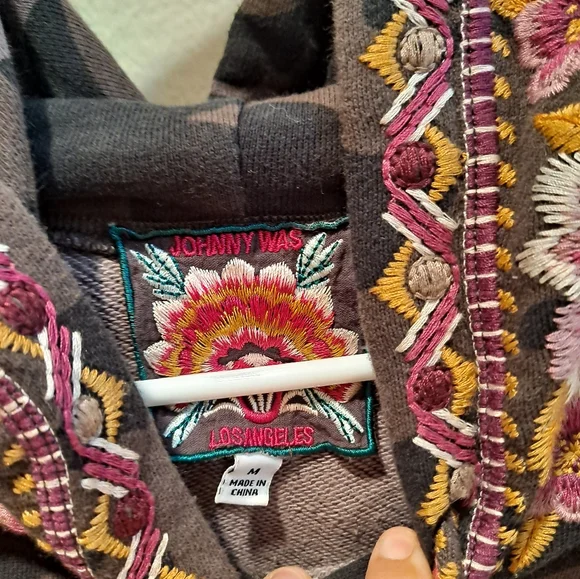 Johnny Was Valmere Pull on Hoodie Size M price firm - Picture 4 of 6